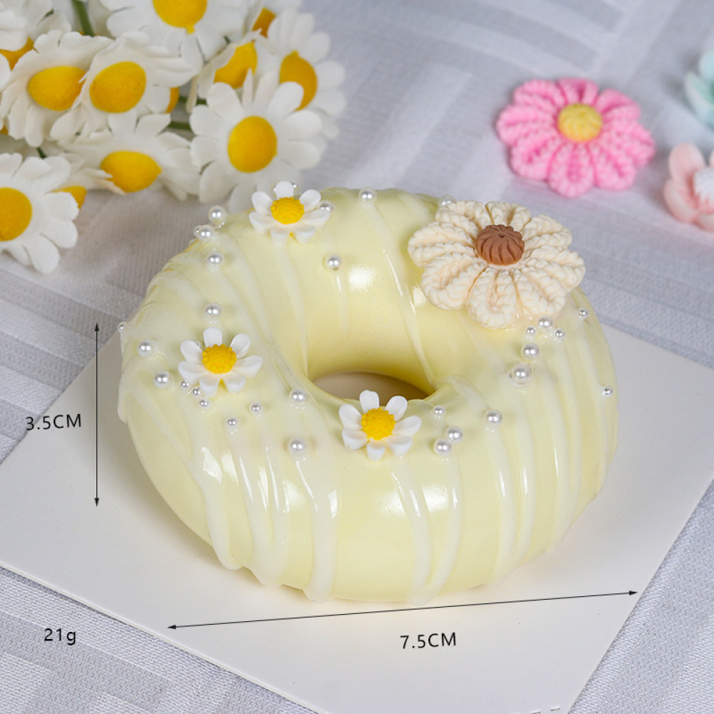 Office Table Accessories Unique - 리얼리틱 도넛 자석 장식용 음식 모형